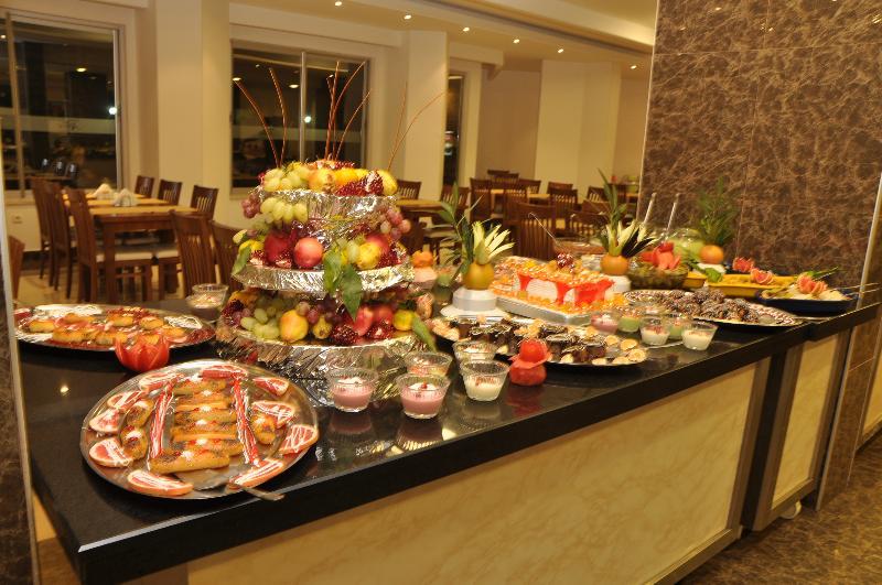 Grand Ati̇lla Hotell